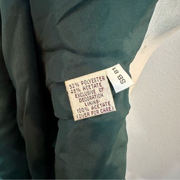 Vintage Embroidered Vest 145 - Picture 5 of 5